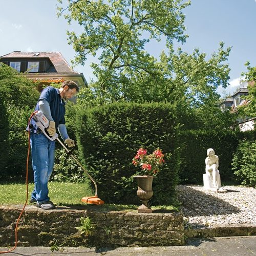 Alternative view of STIHL FSE 71