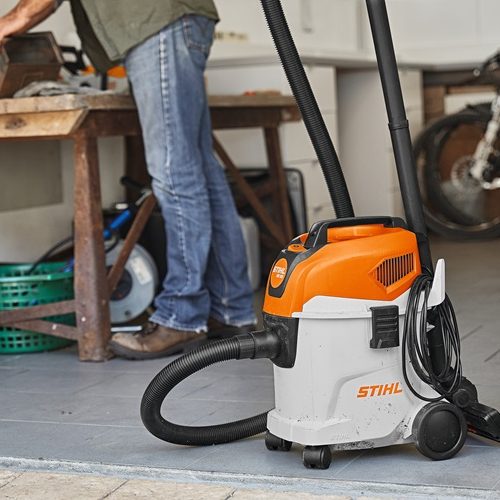 Alternative view of STIHL SE 33
