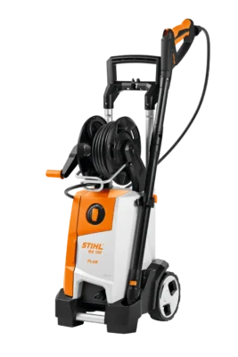 RE 130 PLUS, en RA 110